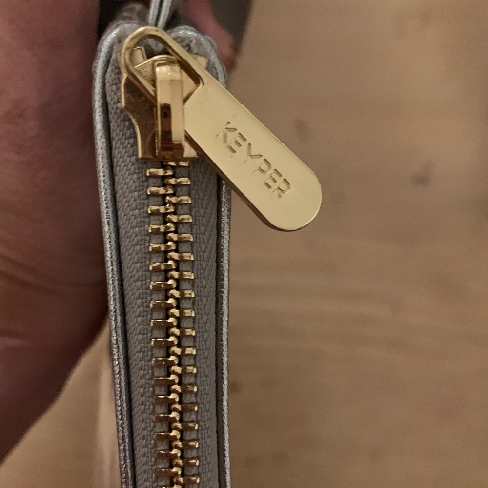 Keeper Wristlet Removable Handle With Key Chain - image 6